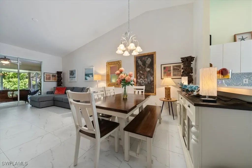 5485 Whitten Drive Naples FL 34104
