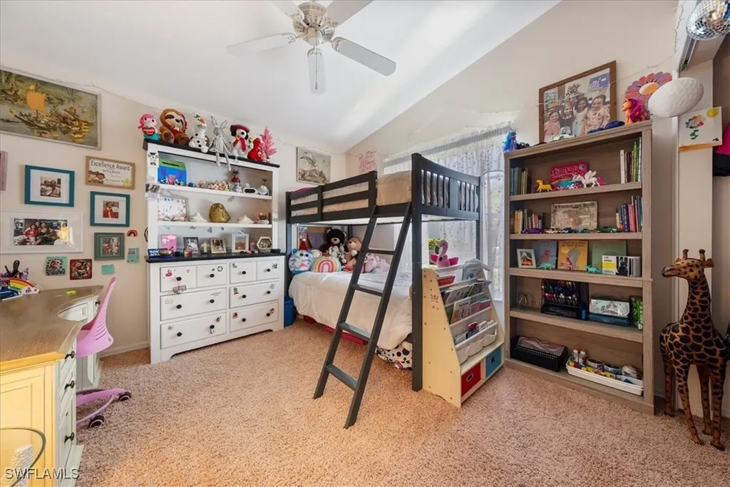5485 Whitten Drive Naples FL 34104