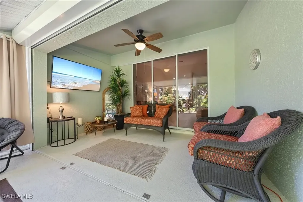 5485 Whitten Drive Naples FL 34104
