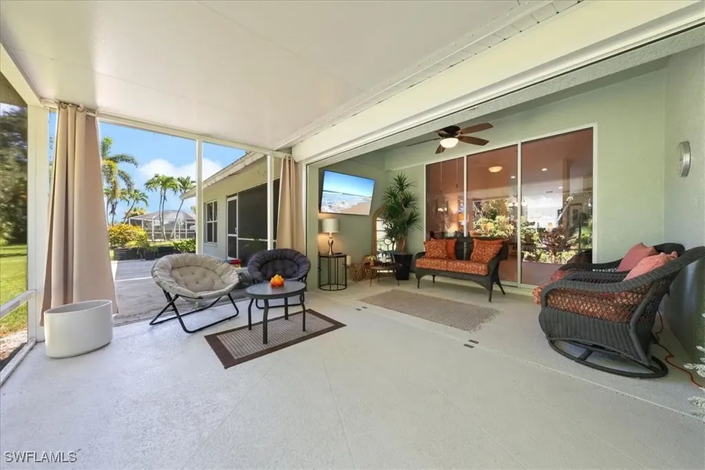 5485 Whitten Drive Naples FL 34104