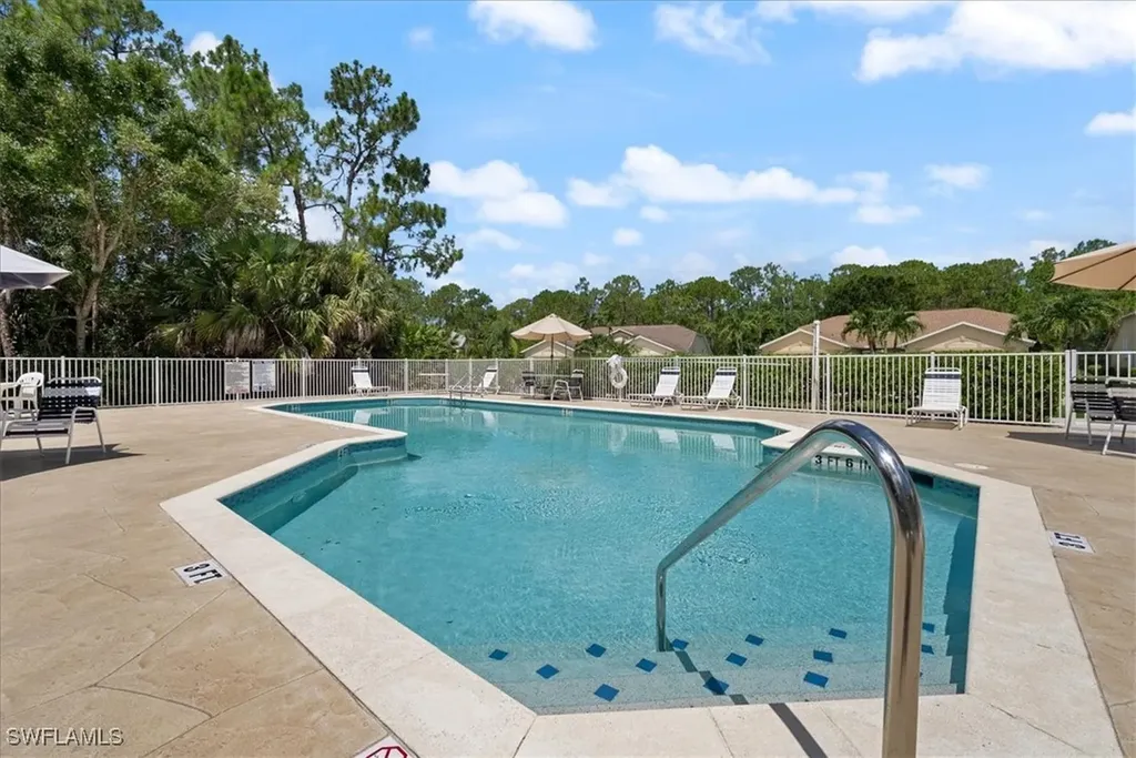 5485 Whitten Drive Naples FL 34104