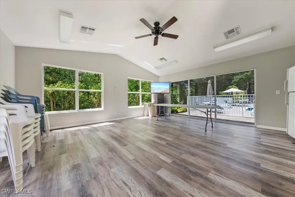 5485 Whitten Drive Naples FL 34104
