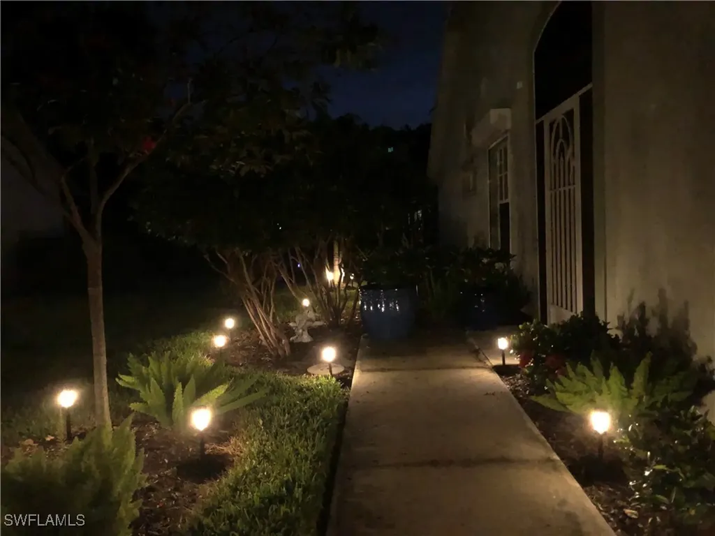 5485 Whitten Drive Naples FL 34104