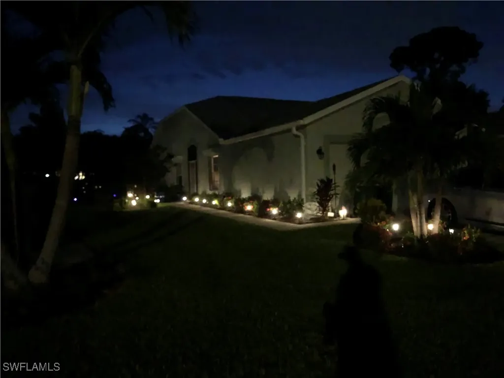 5485 Whitten Drive Naples FL 34104