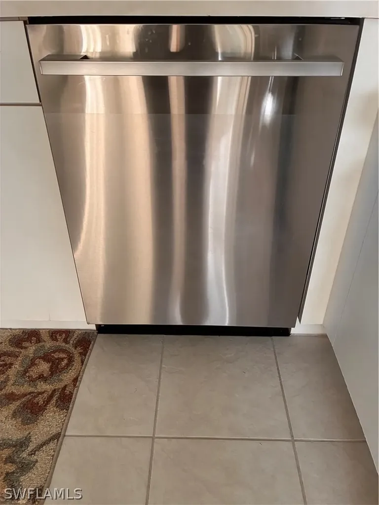 5485 Whitten Drive Naples FL 34104