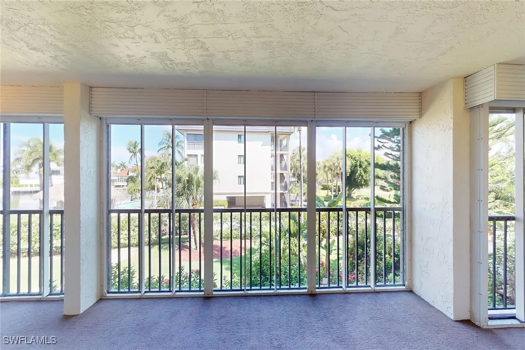 838 W Elkcam Circle Marco Island FL 34145