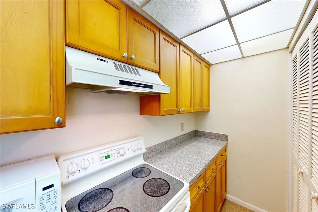 838 W Elkcam Circle Marco Island FL 34145