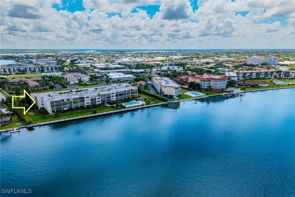 838 W Elkcam Circle Marco Island FL 34145