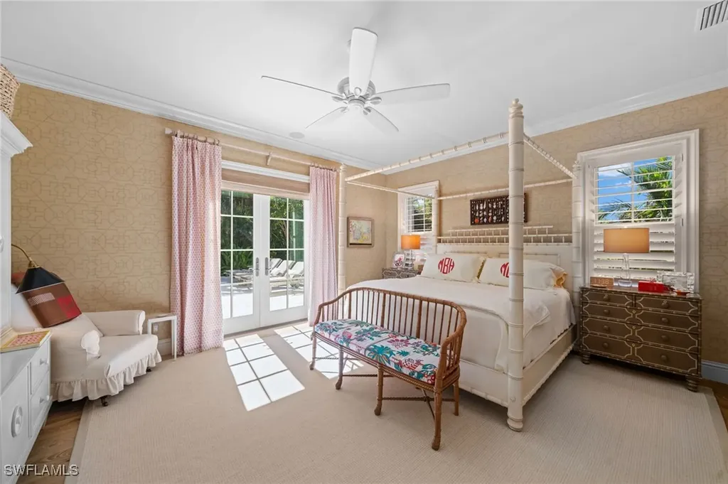 390 Windward Way Naples FL 34103
