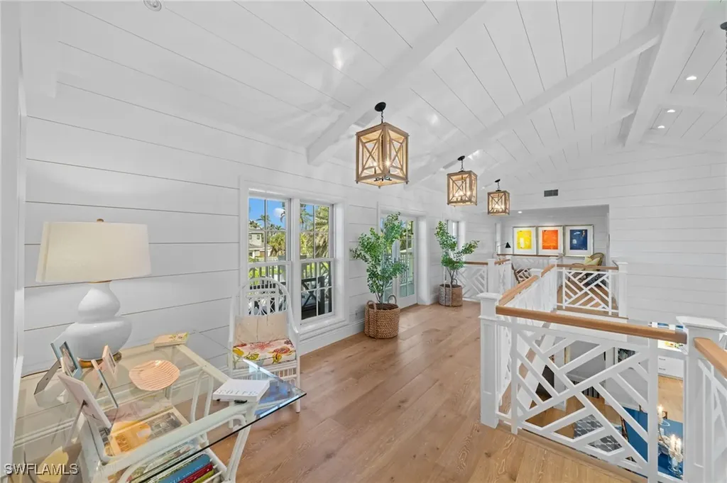 390 Windward Way Naples FL 34103