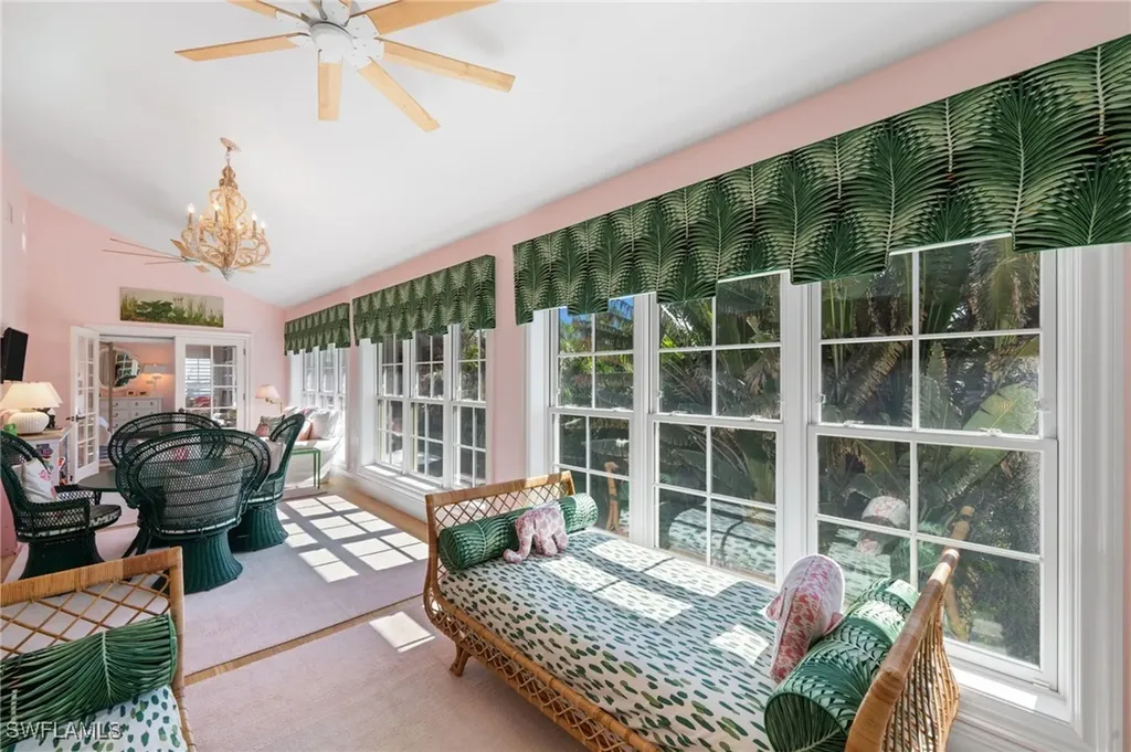 390 Windward Way Naples FL 34103