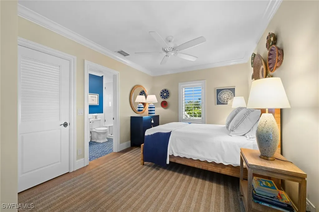390 Windward Way Naples FL 34103