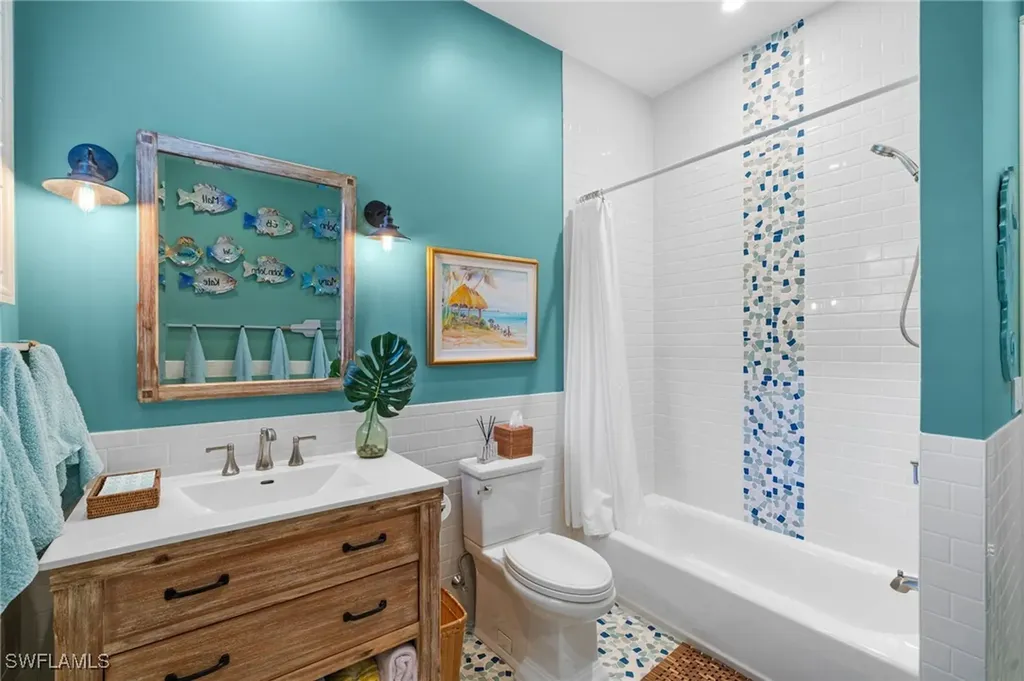 390 Windward Way Naples FL 34103