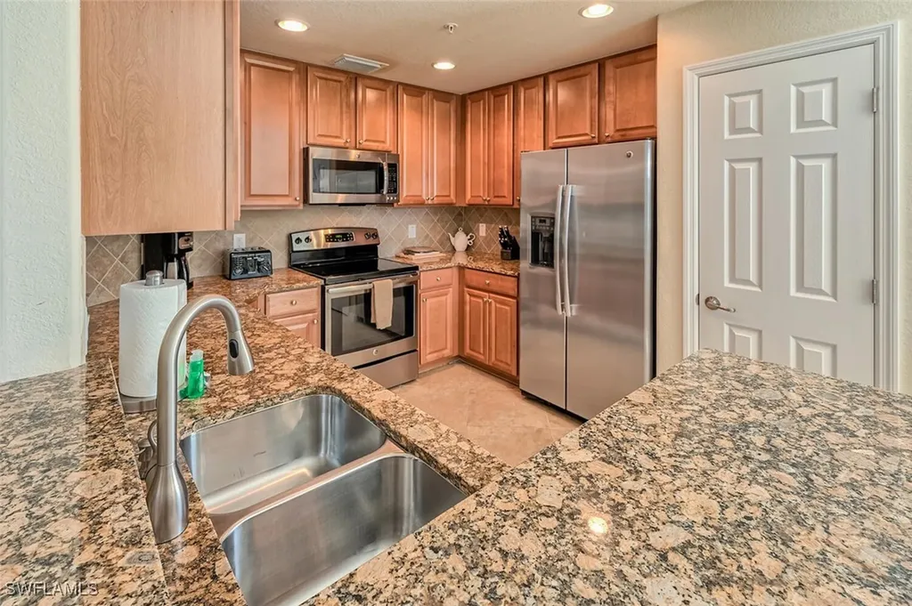 9512 Napoli Lane Naples FL 34113