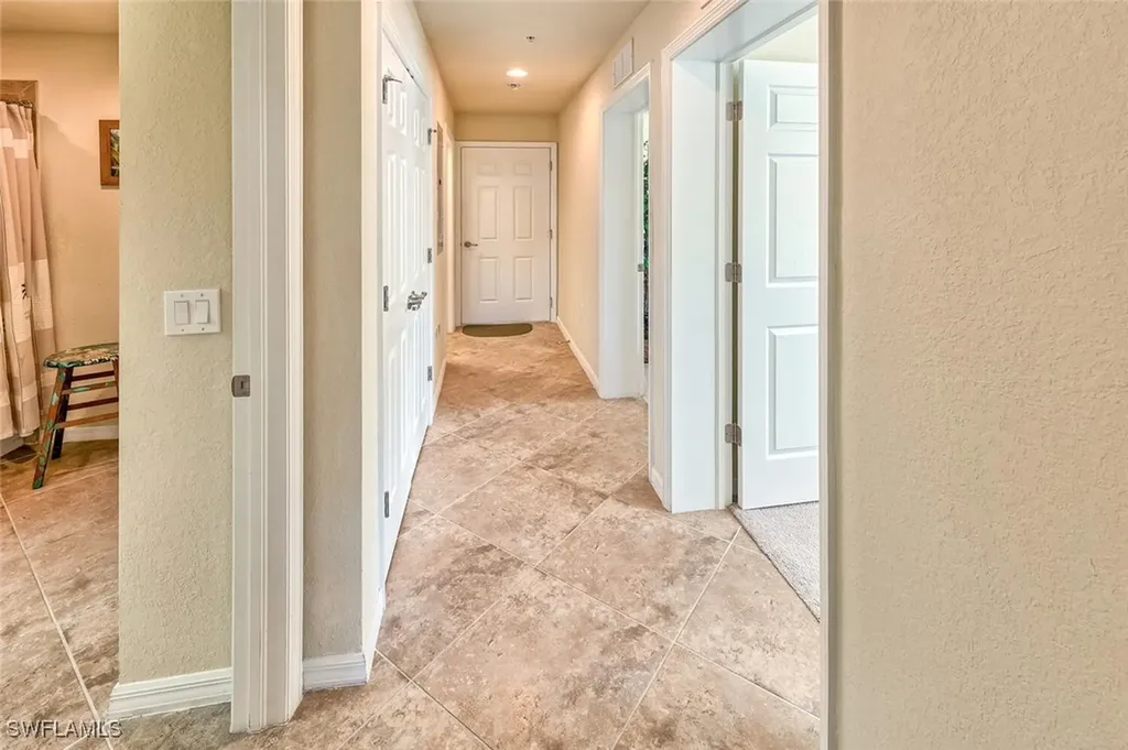 9512 Napoli Lane Naples FL 34113