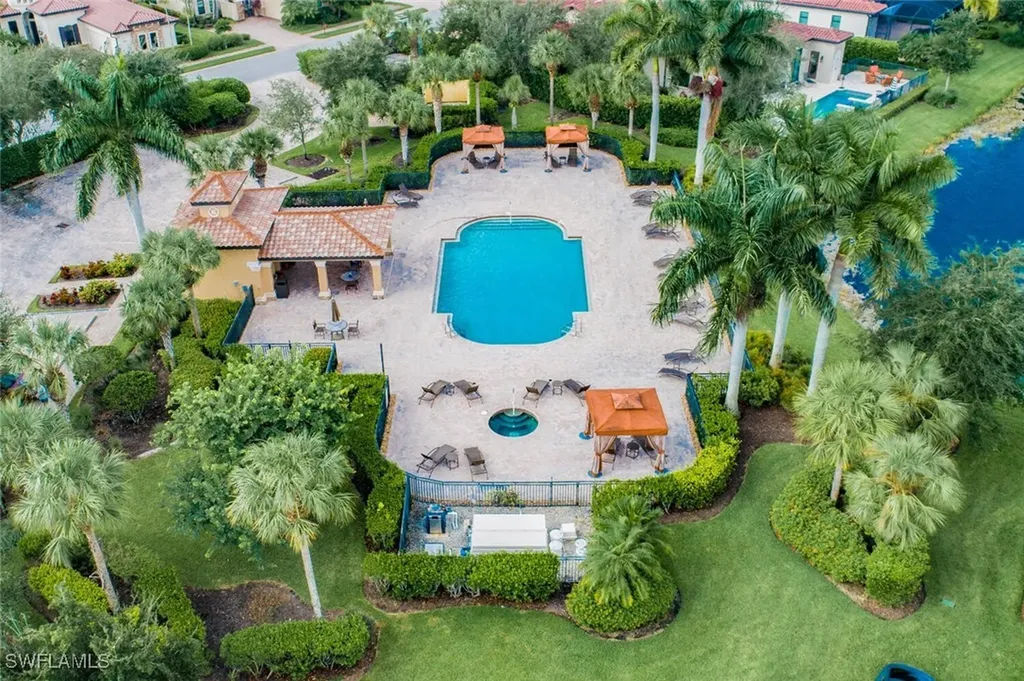 9512 Napoli Lane Naples FL 34113