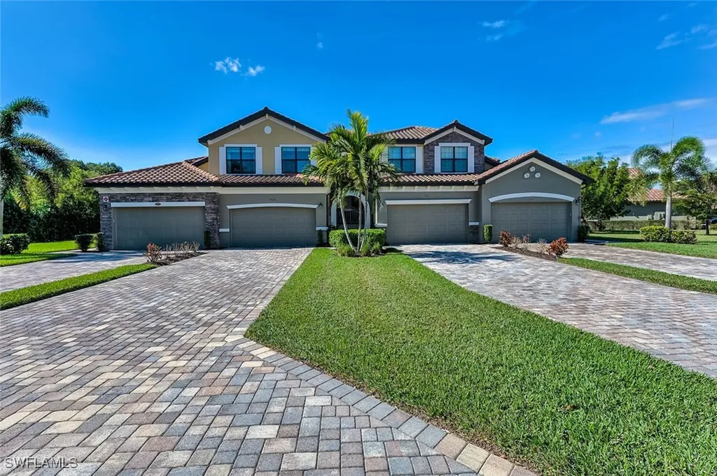 9512 Napoli Lane Naples FL 34113