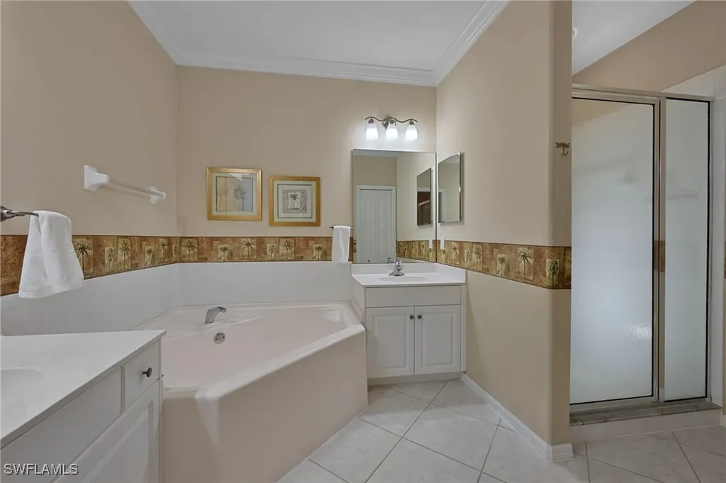 3330 Grand Cypress Drive Naples FL 34119