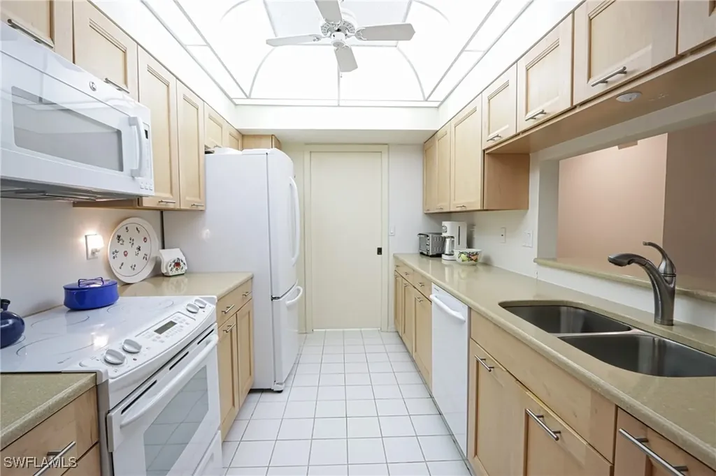 765 Willowbrook Drive Naples FL 34108