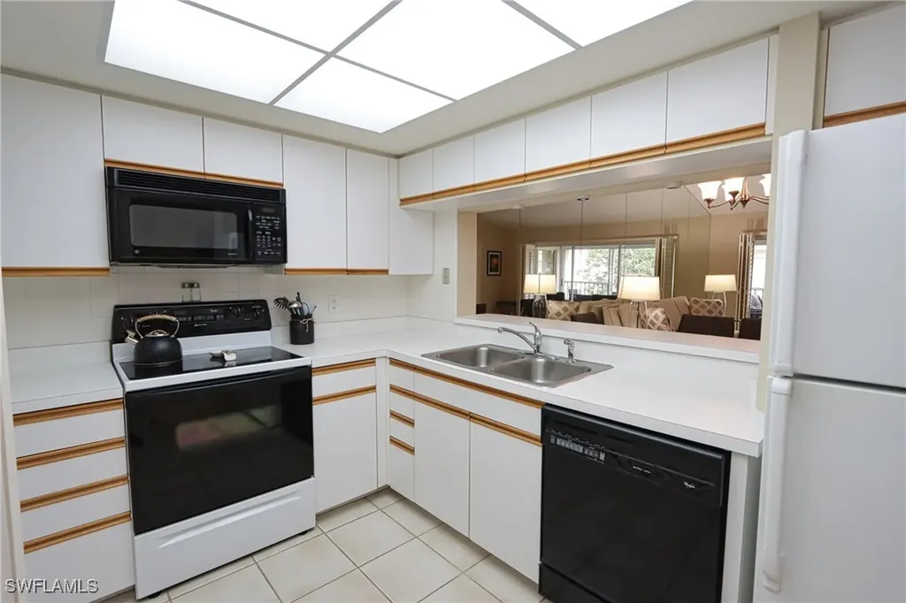 5637 Turtle Bay Drive Naples FL 34108