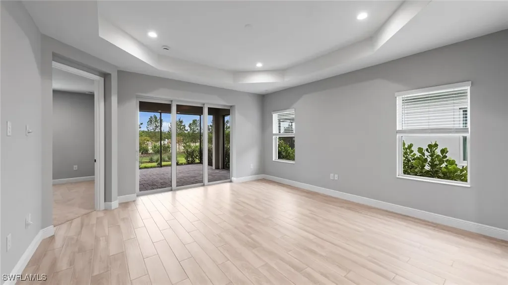 4592 Skysail Drive Naples FL 34120