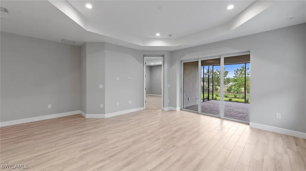 4592 Skysail Drive Naples FL 34120