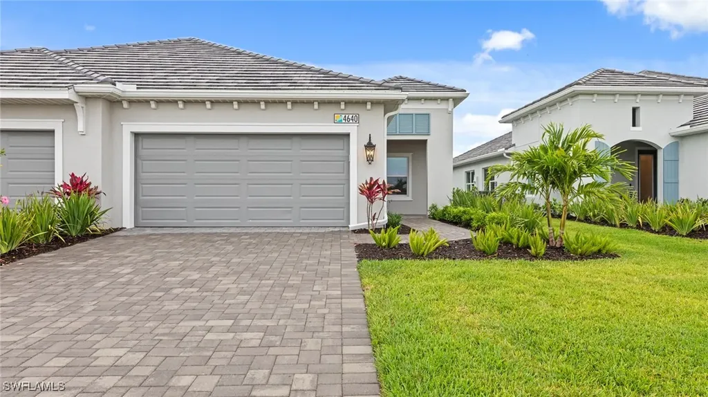 4592 Skysail Drive Naples FL 34120