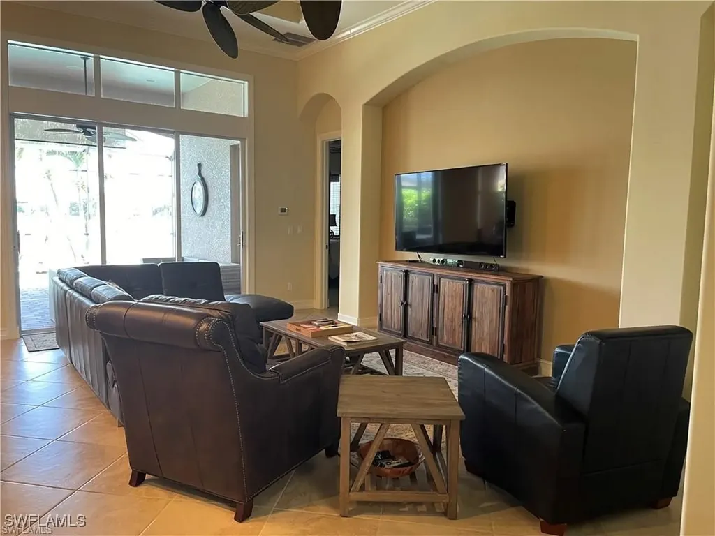 6557 Caldecott Drive Naples FL 34113
