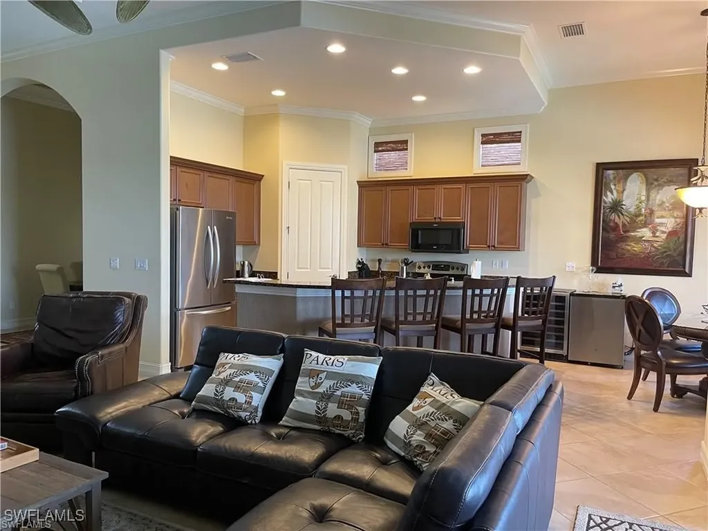 6557 Caldecott Drive Naples FL 34113