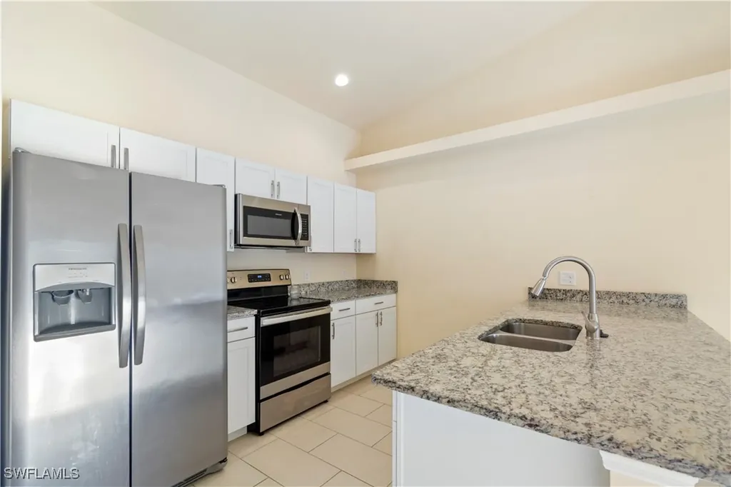 510 Skyline Boulevard Cape Coral FL 33991