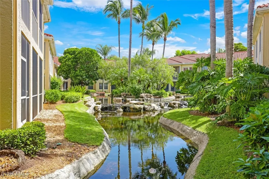 600 L Ambiance Circle Naples FL 34108