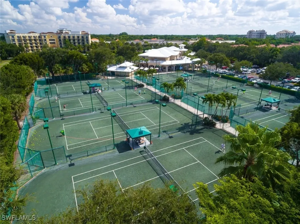 600 L Ambiance Circle Naples FL 34108