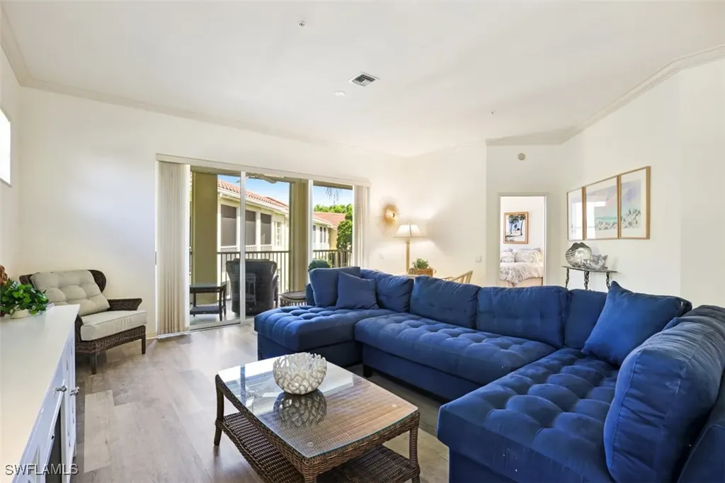 600 L Ambiance Circle Naples FL 34108