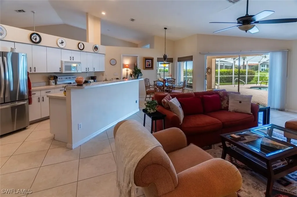 458 Countryside Drive Naples FL 34104