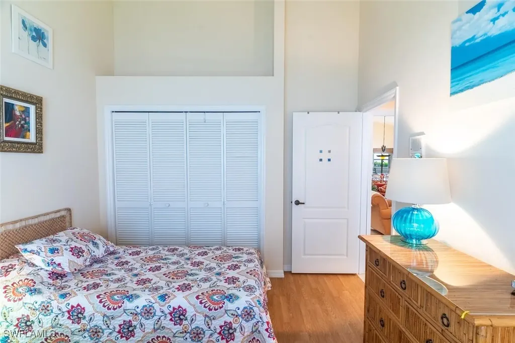 458 Countryside Drive Naples FL 34104