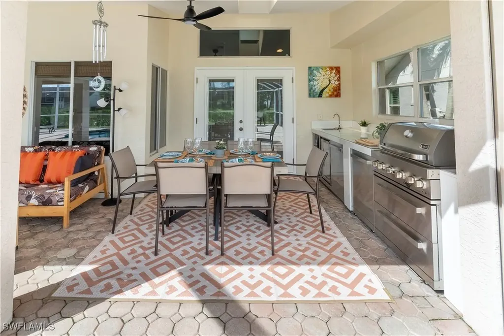 458 Countryside Drive Naples FL 34104