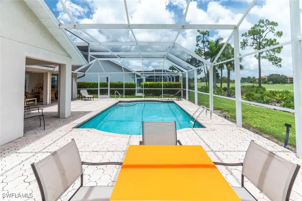 458 Countryside Drive Naples FL 34104