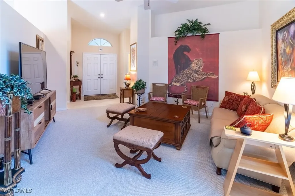 458 Countryside Drive Naples FL 34104