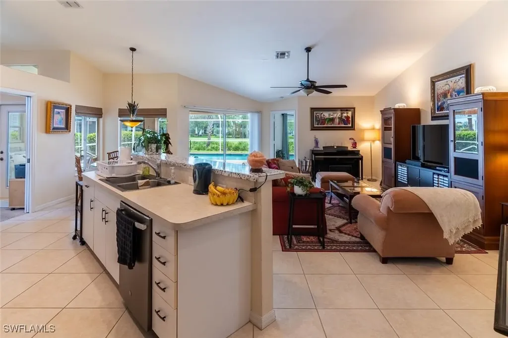 458 Countryside Drive Naples FL 34104