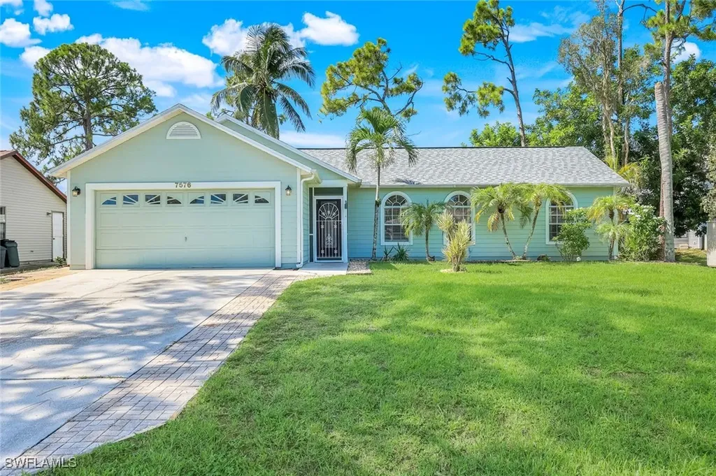 Fort Myers FL, 7576 Captiva Boulevard