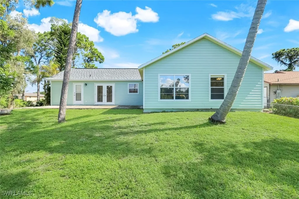 7576 Captiva Boulevard Fort Myers FL 33967