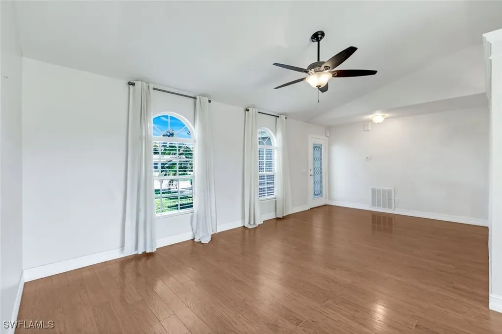 7576 Captiva Boulevard Fort Myers FL 33967