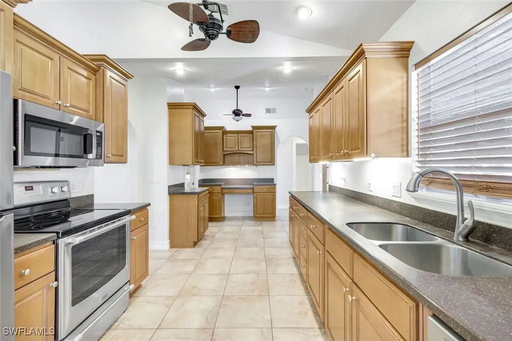 7576 Captiva Boulevard Fort Myers FL 33967