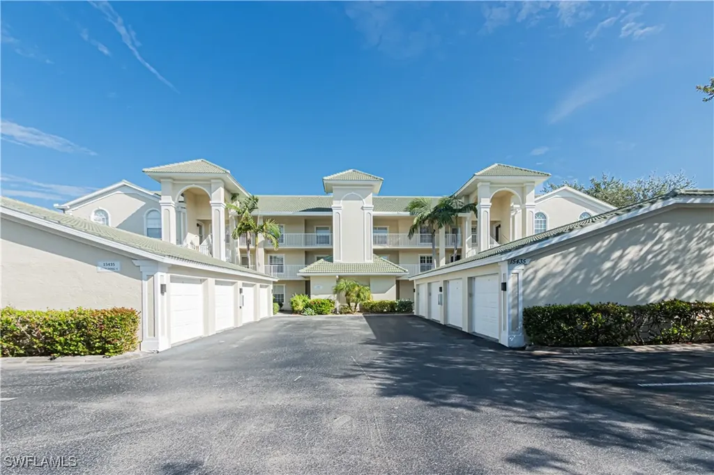 15435 Cedarwood Lane Naples FL 34110