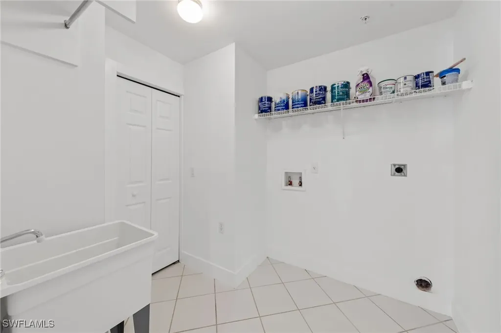 2385 Bayou Lane Naples FL 34112