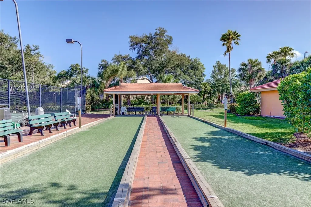 2385 Bayou Lane Naples FL 34112