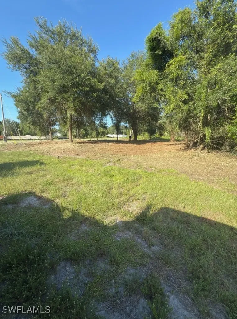 601 Columbus Boulevard S Lehigh Acres FL 33974
