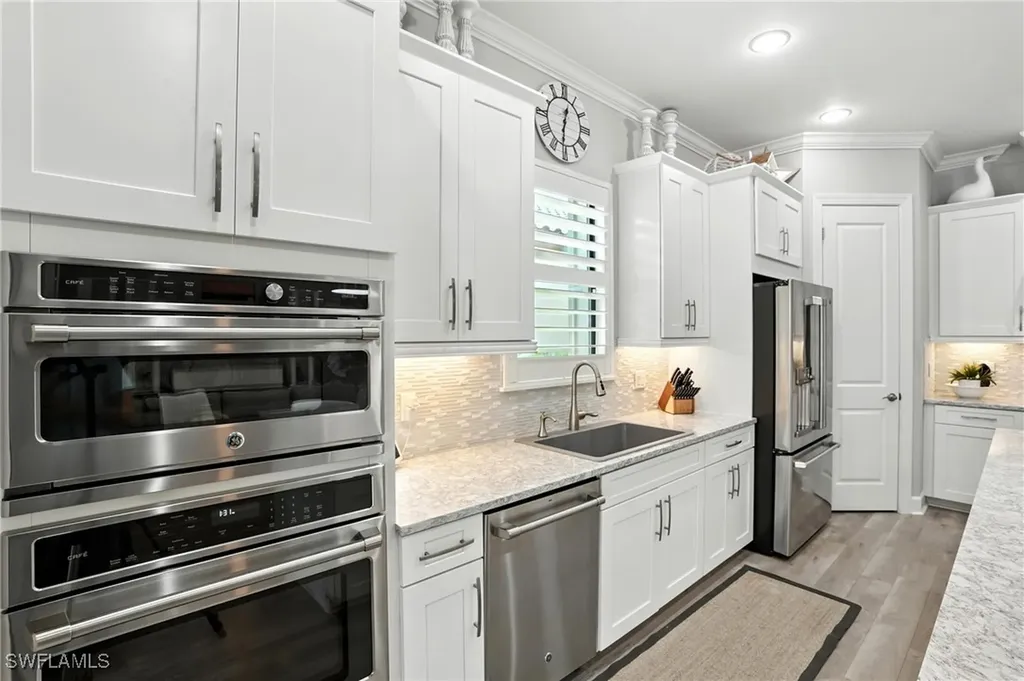 9401 Terresina Drive Naples FL 34119