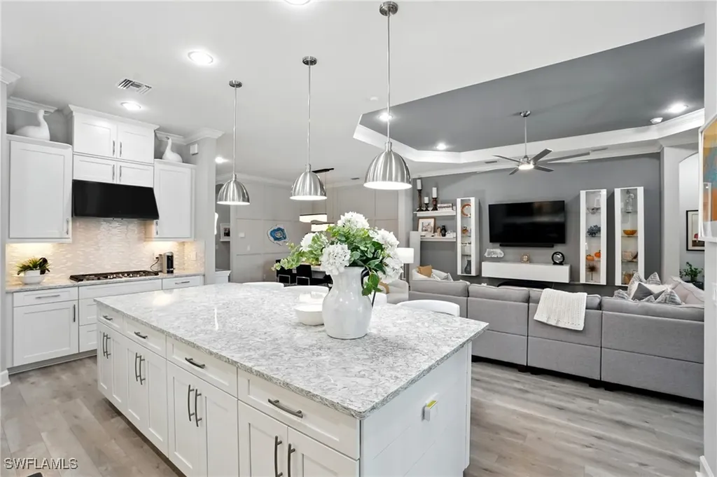 9401 Terresina Drive Naples FL 34119