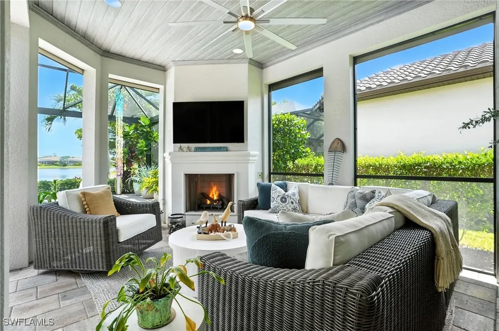 9401 Terresina Drive Naples FL 34119